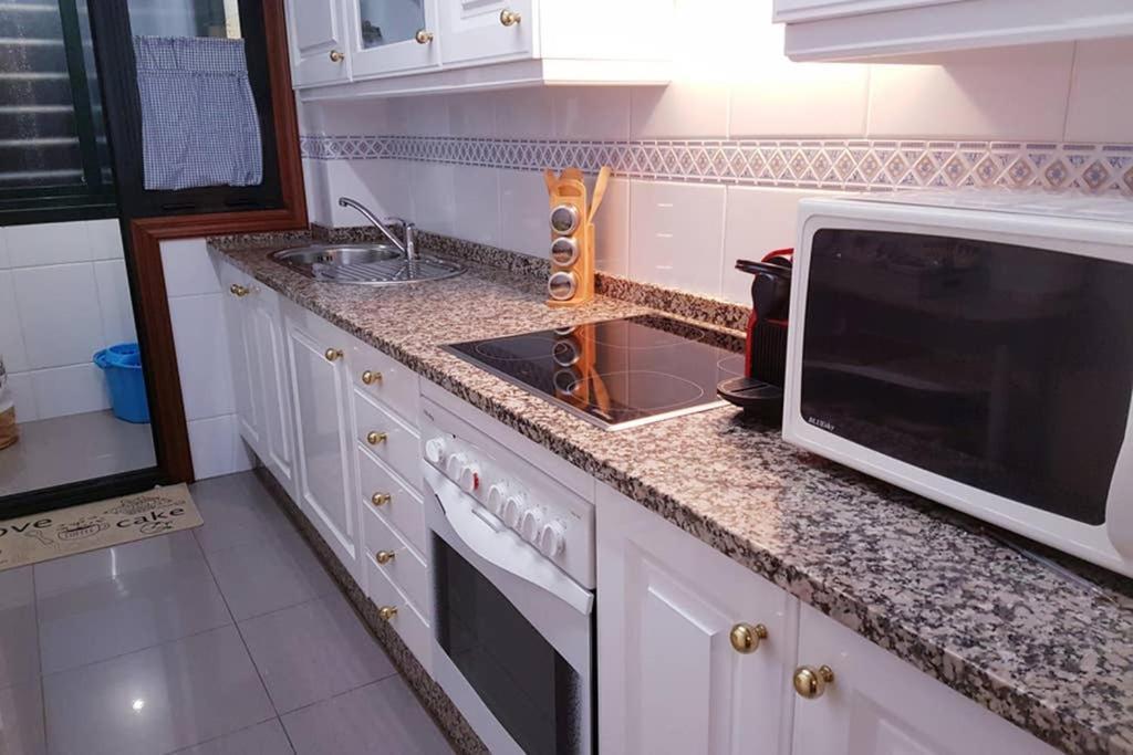 Apartamento Completo Con Parking Privado Y Wifi En San Roque Vigo
