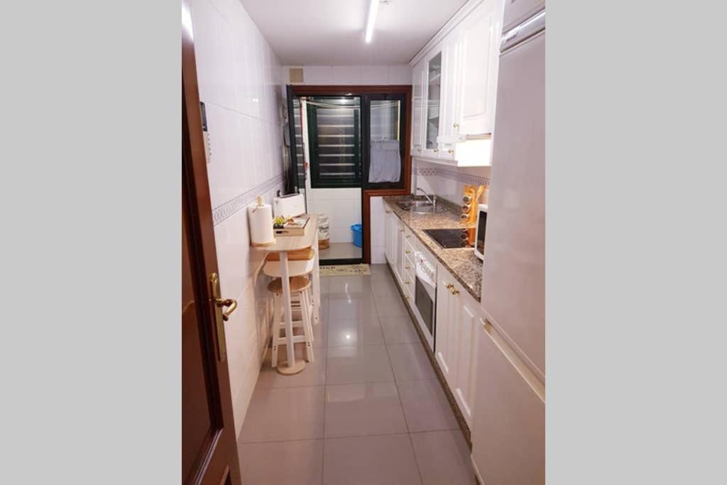 Apartamento Completo Con Parking Privado Y Wifi En San Roque *